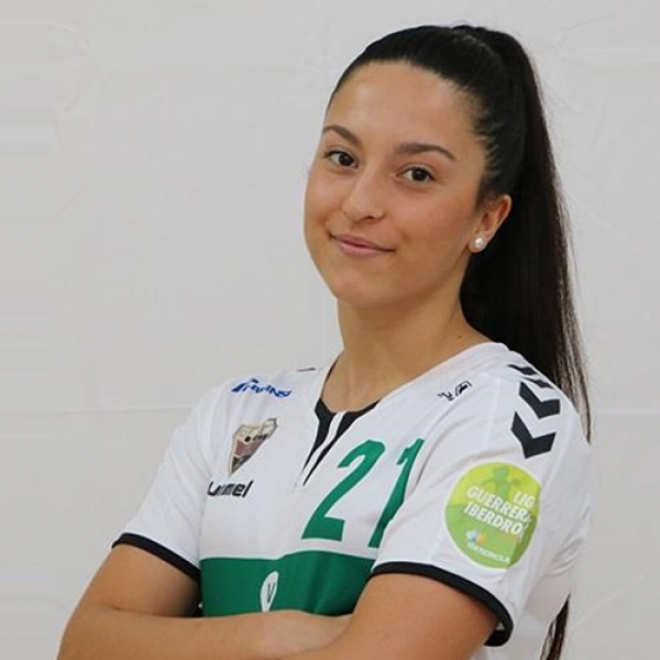 Paola Bernabe Cobos