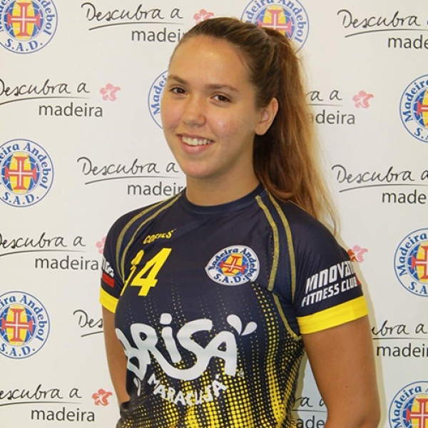 Laura Fernandes