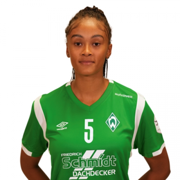 Naomi Conze