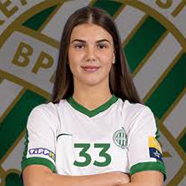 Nikolett  Tóth