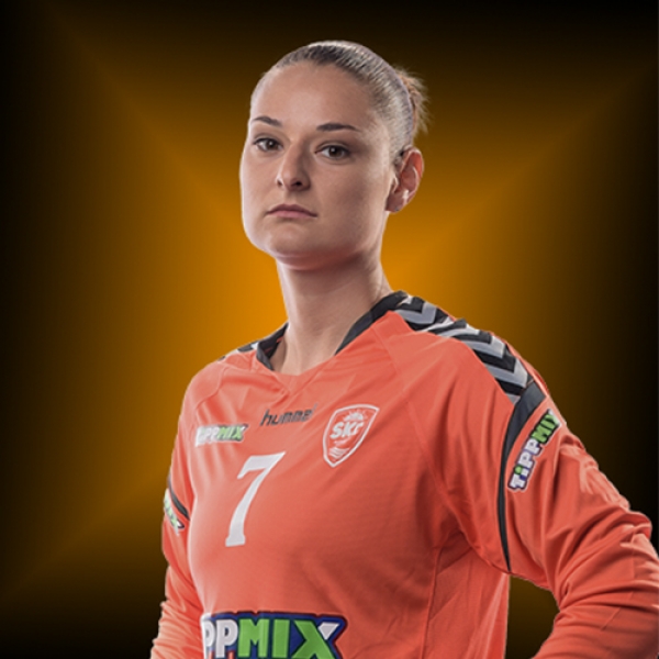 Melinda  Szikora