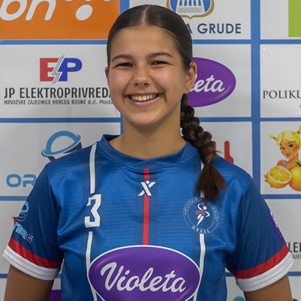 Nina Raspudic