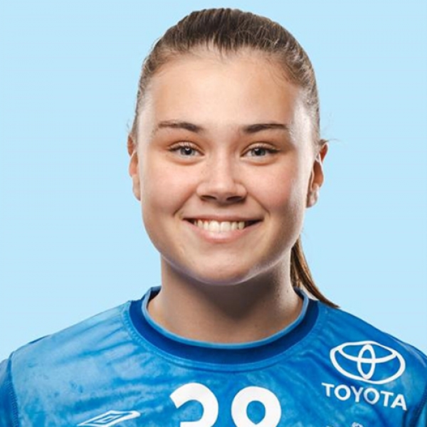 Lisa Halle