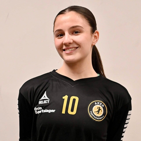 Selin Kamburce