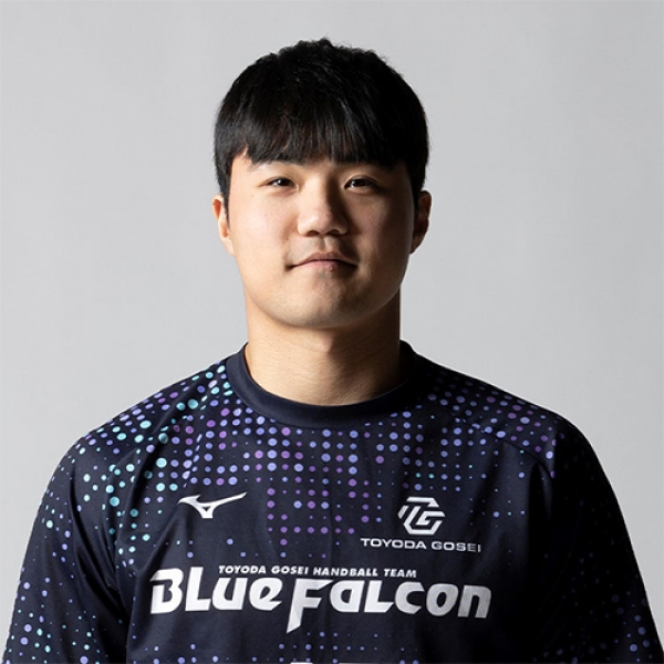 Kang  Tan