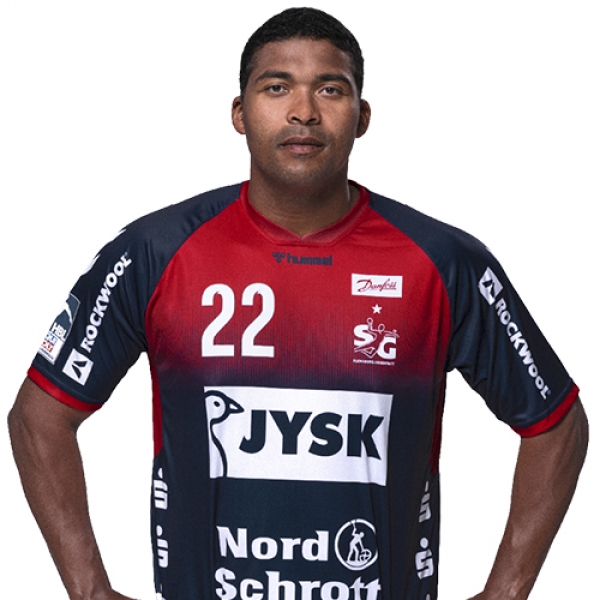 Mads Mensah Larsen