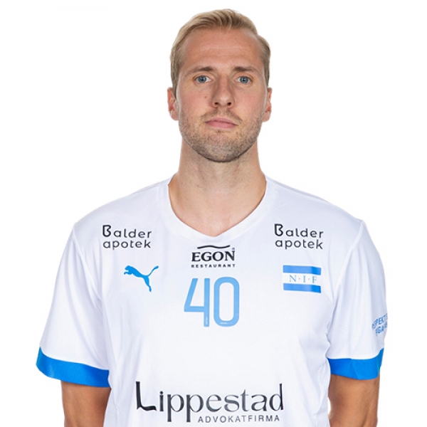 Christian  Daviknes