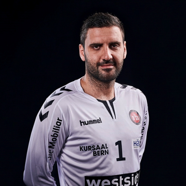 Edin  Tatar