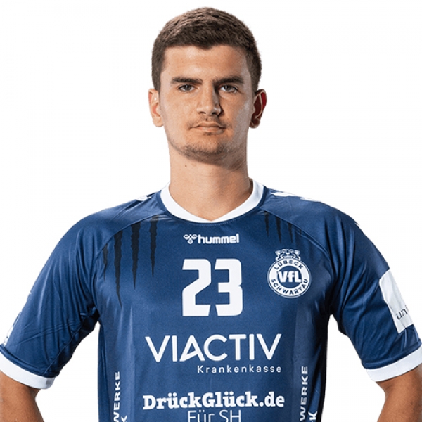 Janik Schrader