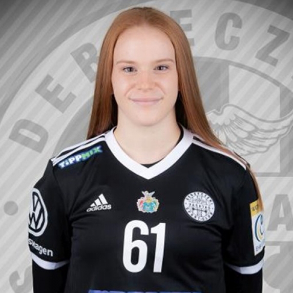 Dóra Szabó