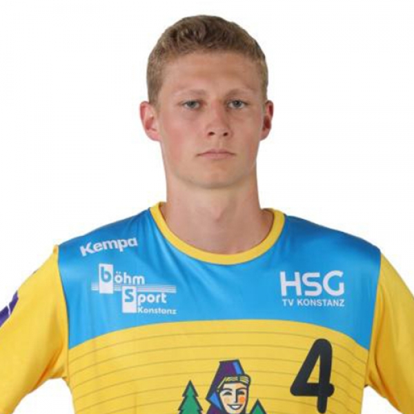 Áron Czakó