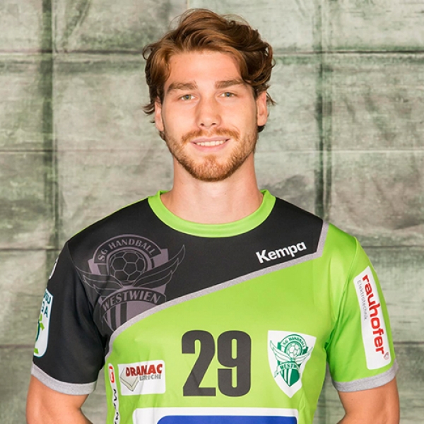 Julian  Pratschner