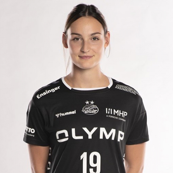 Leonie  Patorra
