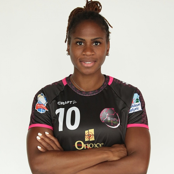 Coralie  Lassource 
