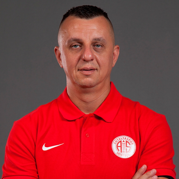 Viktor  Gigov