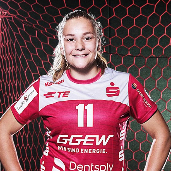 Sarah Dekker