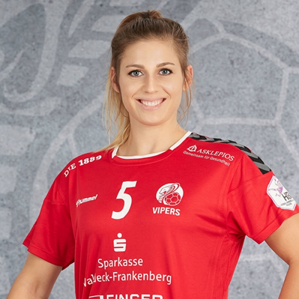 Larissa  Platen