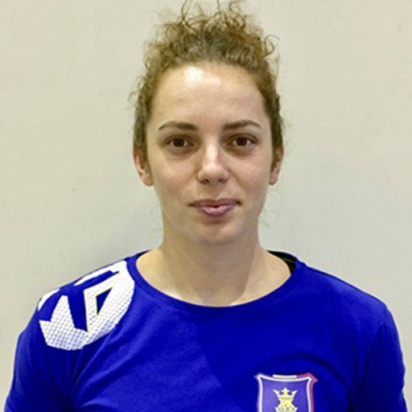 Larisa  Tamas