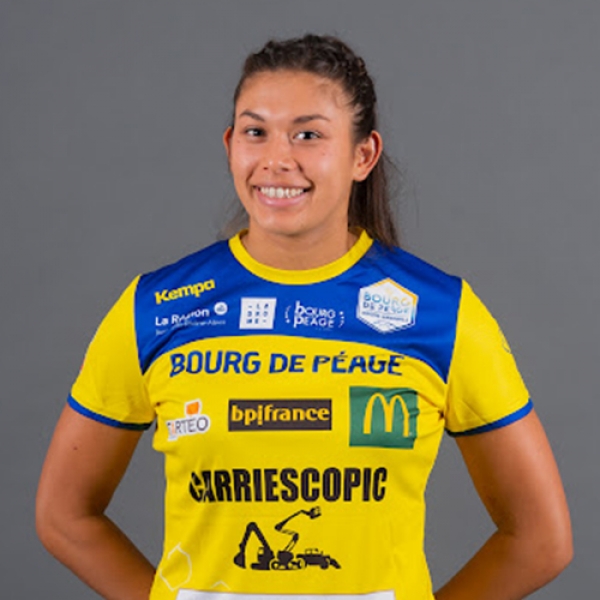 Léa  Lacroix