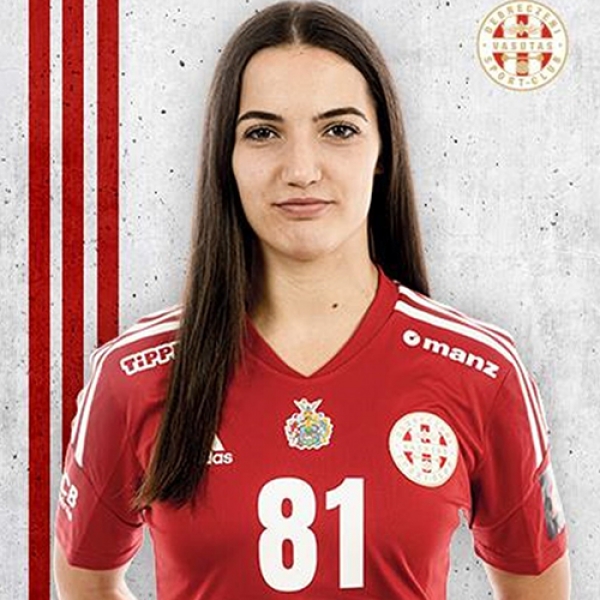 Nina  Szabó
