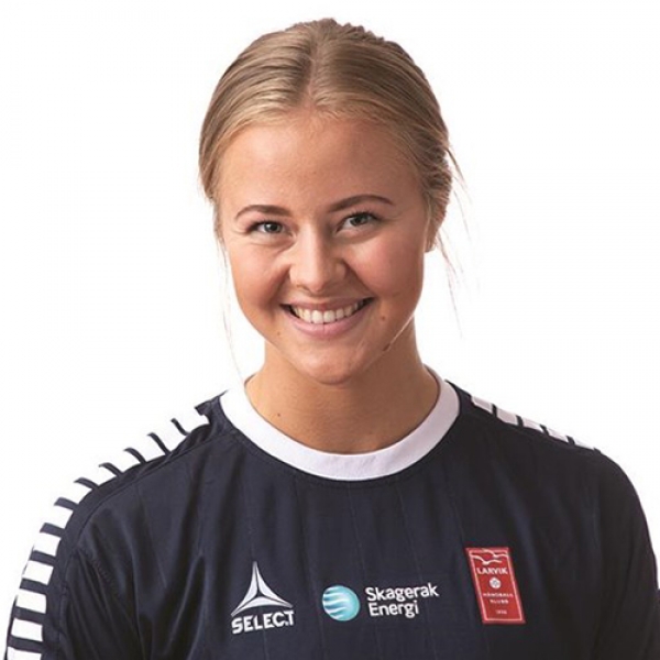 Karoline  Lund