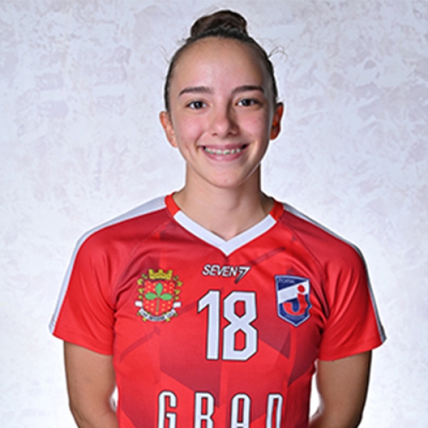 Petra  Stojanović