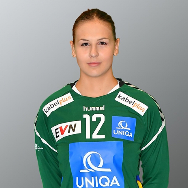 Stefanie  Hirsch