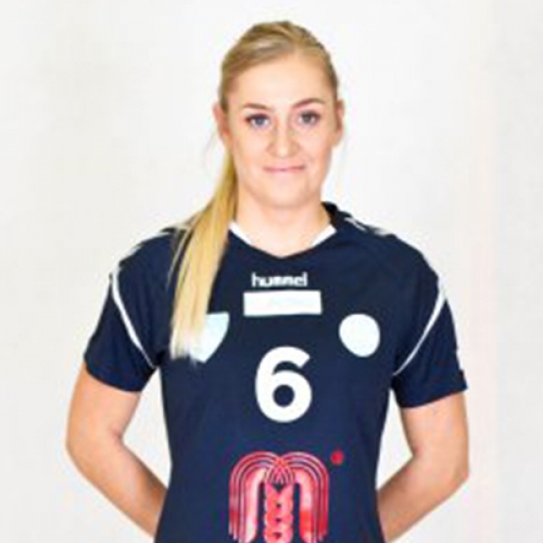 Paula  Mazurek