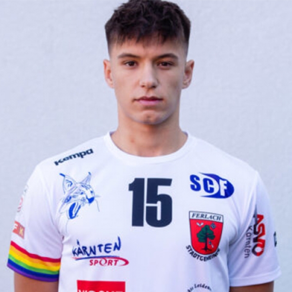 Lukas  Besser