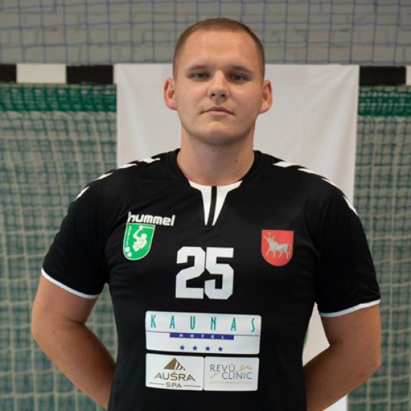 Mantas Sturonas