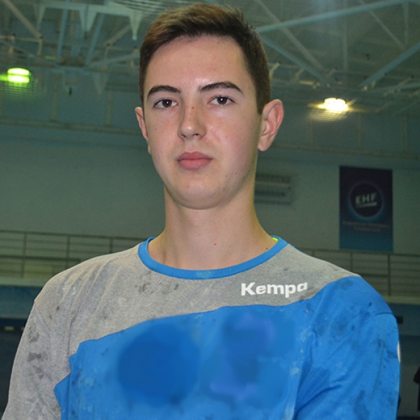 Denis  Nikulichev