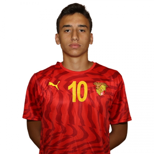 Efe  Akcam