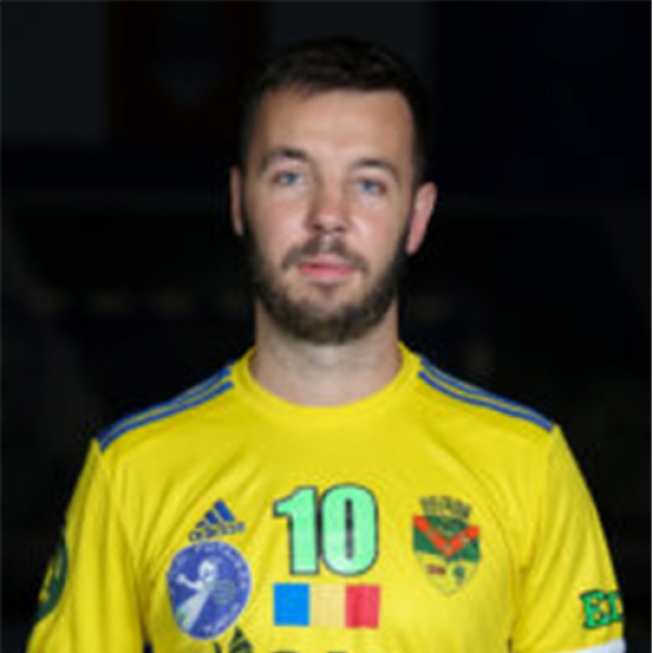 Roman  Zacaciurin