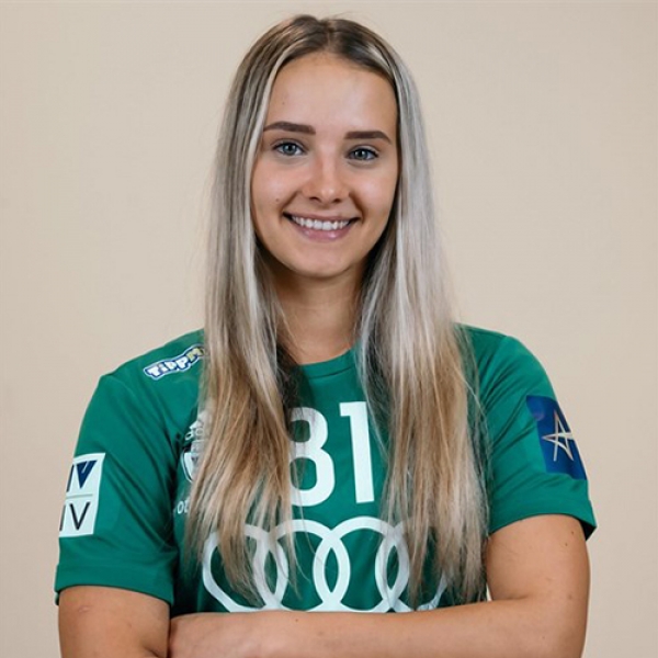 Julia Farkas