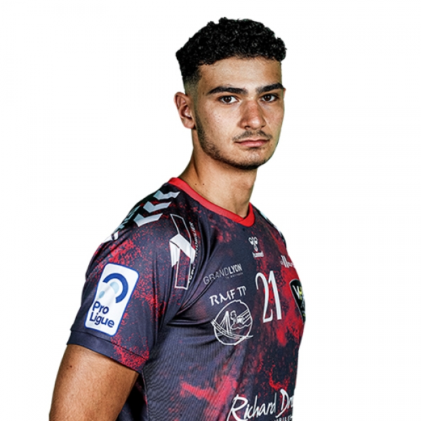 Yanis  Dury